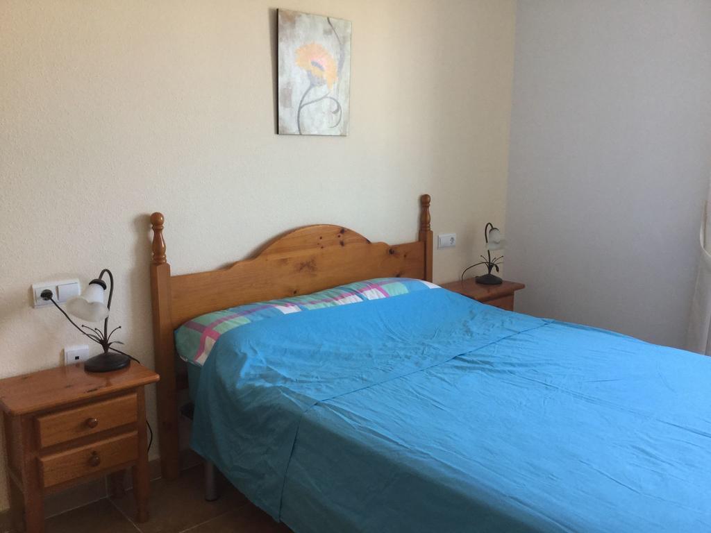 2 Bedroom Cozy Apartment In Torrevieja Exteriör bild